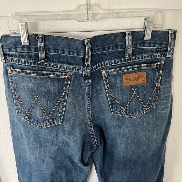 Wrangler Retro Men's 36 x 32 Slim Boot Jeans NWT - Picture 6 of 14